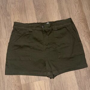 Tinseltown Dark Green Women's Cargo Shorts